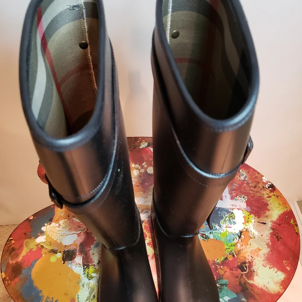BurberryTall Rain Boots, sz 38, Black - Picture 3 of 4